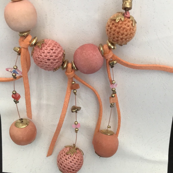 3/$30 Brand New Artisan Beaded Necklace and Earrings Set/ Peach - Picture 2 of 2